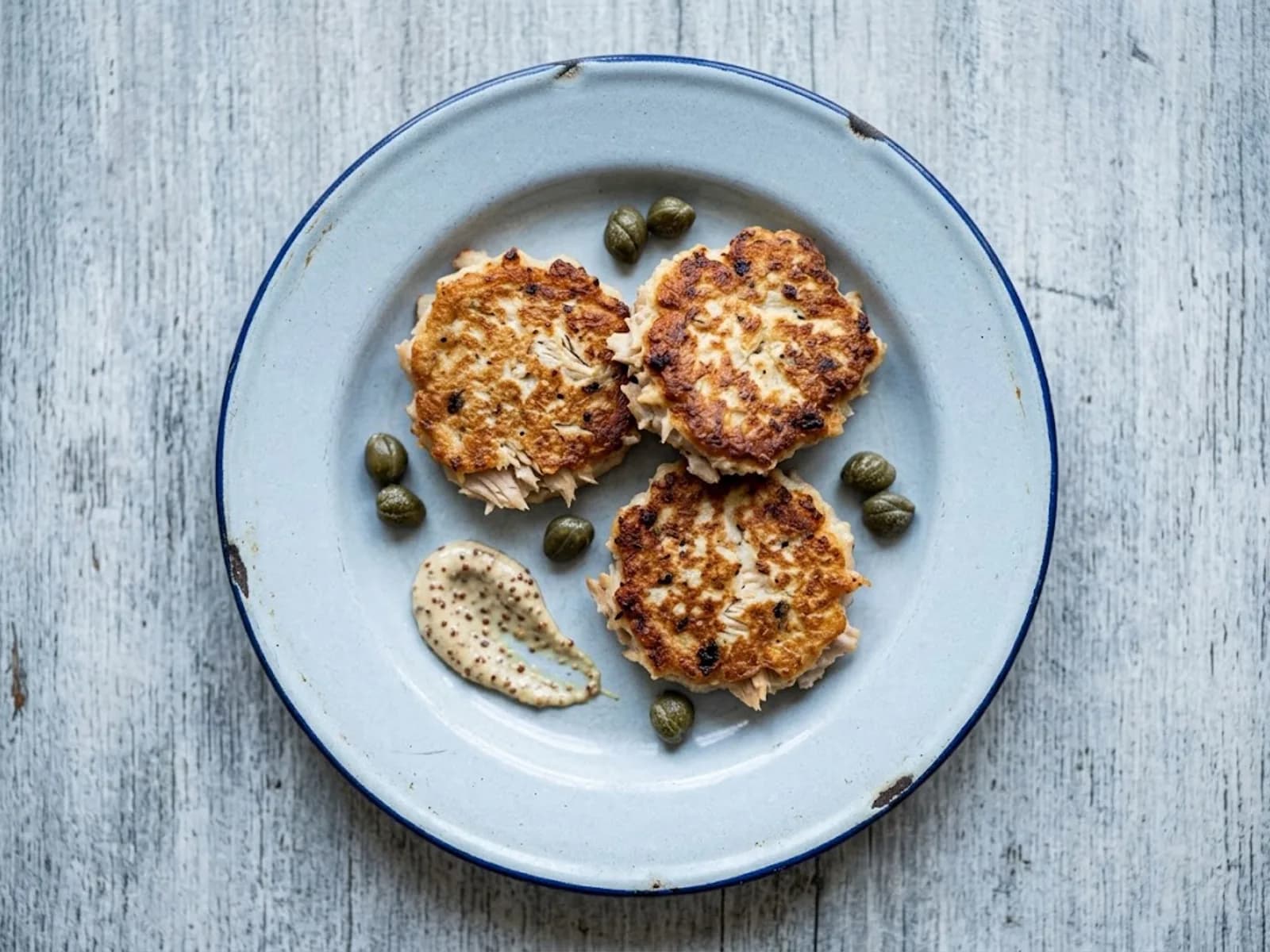 Photo de Galettes de thon poêlées et dorées